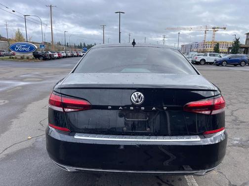 2021 Volkswagen Passat 2.0T SE