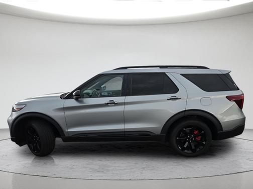 Iconic Silver Metallic 2020 Ford Explorer ST