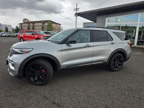 Iconic Silver Metallic 2020 Ford Explorer ST