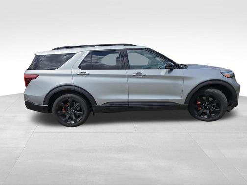 Iconic Silver Metallic 2020 Ford Explorer ST