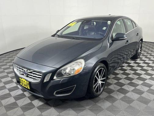 2013 Volvo S60 T5