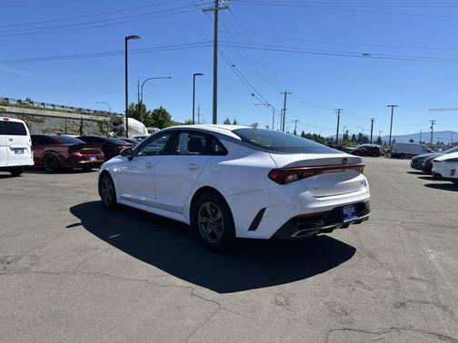 2021 Kia K5 LXS