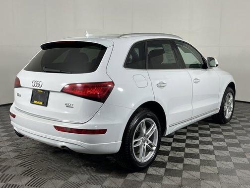 2016 Audi Q5 2.0T Premium Plus