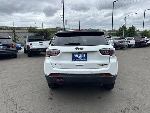 2023 Jeep Compass Trailhawk