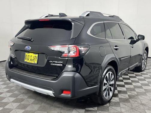 2024 Subaru Outback Touring XT