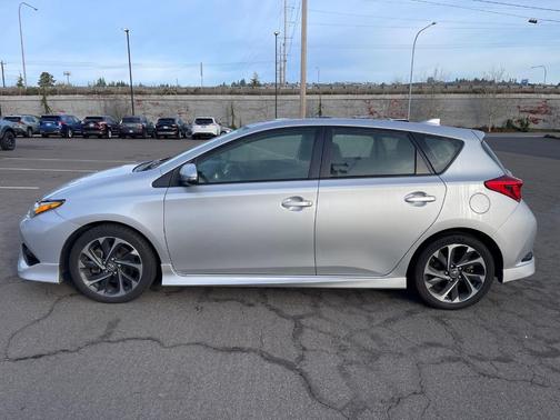 2017 Toyota Corolla iM Base