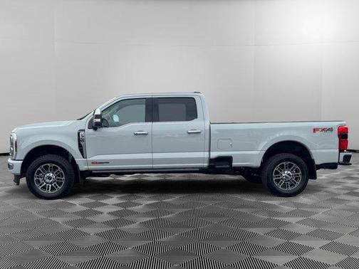 2025 Ford F-350 Platinum