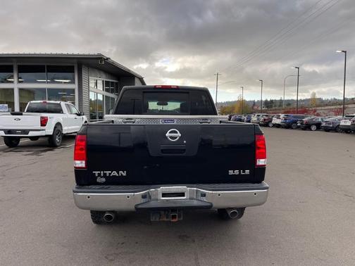 2010 Nissan Titan LE