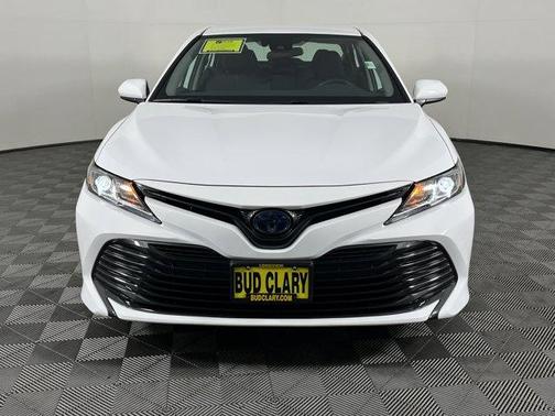 2020 Toyota Camry Hybrid LE