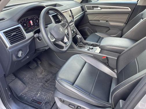 2022 Volkswagen Atlas 3.6L SE w/Technology