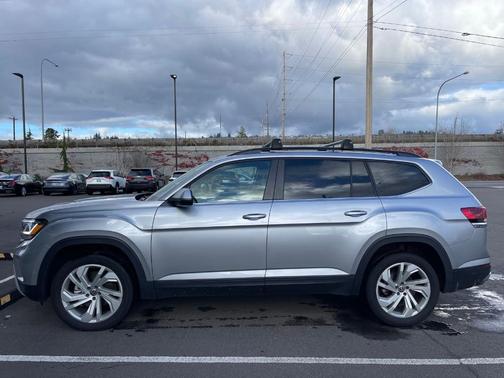 2022 Volkswagen Atlas 3.6L SE w/Technology