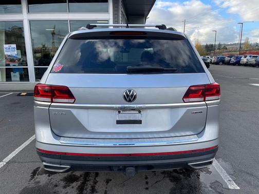 2022 Volkswagen Atlas 3.6L SE w/Technology