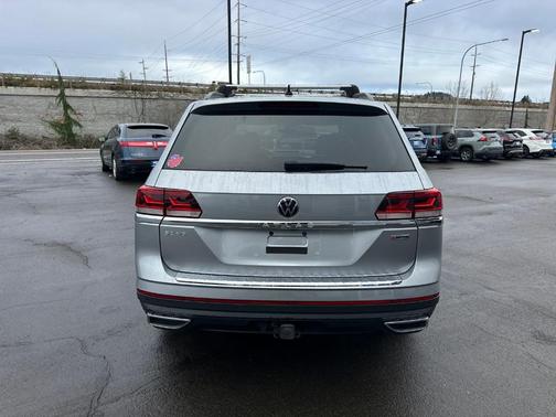 2022 Volkswagen Atlas 3.6L SE w/Technology