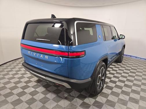 Rivian Blue 2024 Rivian R1S Adventure Quad Motor Large Pack