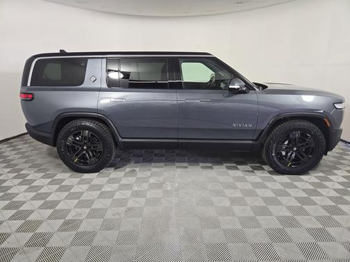 2023 Rivian R1S Adventure Package