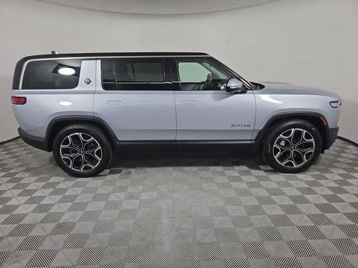 LA Silver paint 2025 Rivian R1S Adventure trim