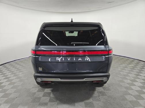 El Cap Granite 2024 Rivian R1S Adventure Quad Motor Large Pack