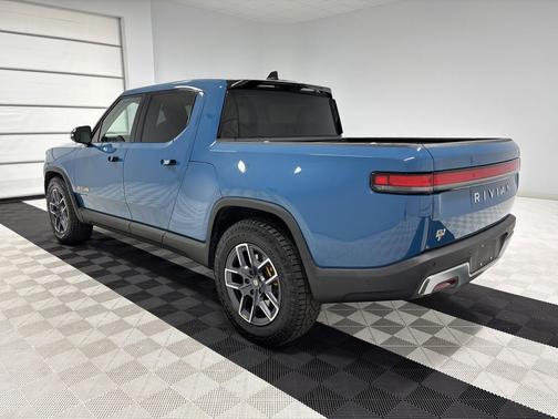 2023 Rivian R1T Adventure Quad Motor Large Pack