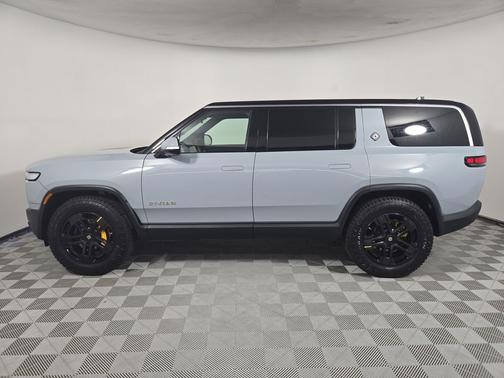 2022 Rivian R1S Launch Edition