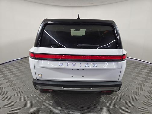 2022 Rivian R1S Launch Edition