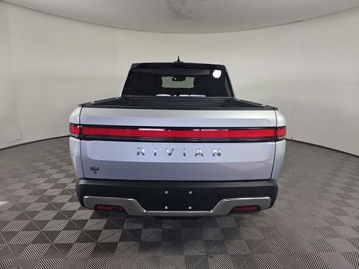 2025 Rivian R1T Adventure trim