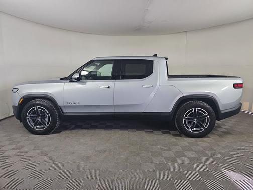 2025 Rivian R1T Adventure trim