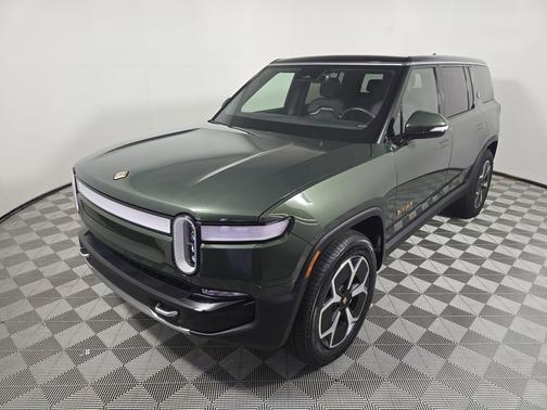 2023 Rivian R1S Adventure
