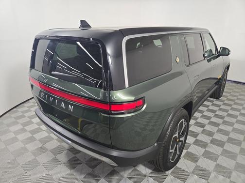 2023 Rivian R1S Adventure