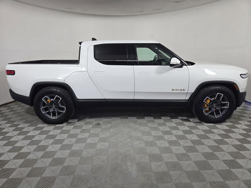 2022 Rivian R1T Adventure