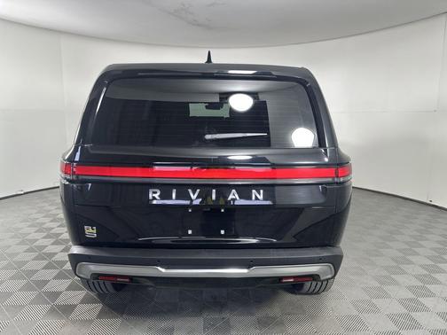 2022 Rivian R1S Launch Edition