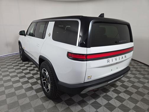 2022 Rivian R1S Launch Edition