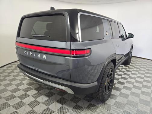 2024 Rivian R1S Adventure Package