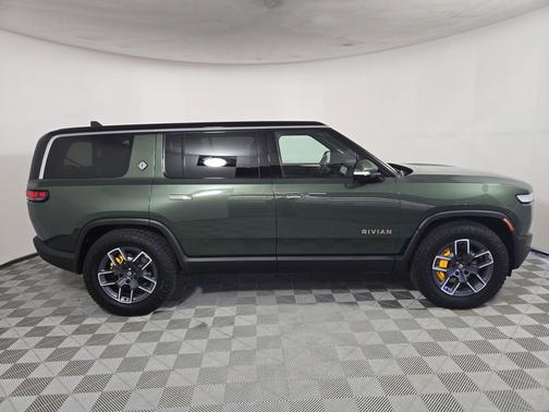 2023 Rivian R1S Adventure