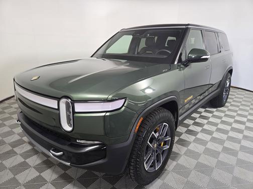2023 Rivian R1S Adventure