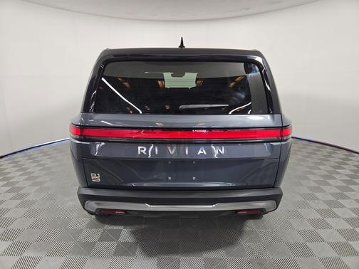 2024 Rivian R1S Adventure Quad Motor Large Pack