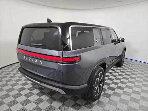 2024 Rivian R1S Adventure Quad Motor Large Pack