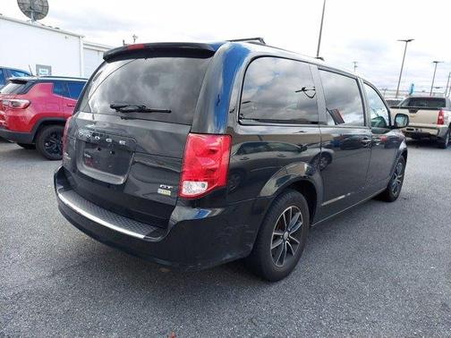 Photo 4 of 5 of 2019 Dodge Grand Caravan GT