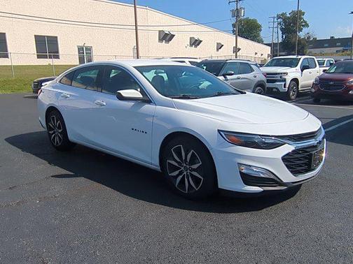 2024 Chevrolet Malibu FWD RS