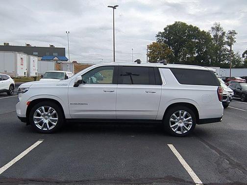 2023 Chevrolet Suburban 4WD High Country