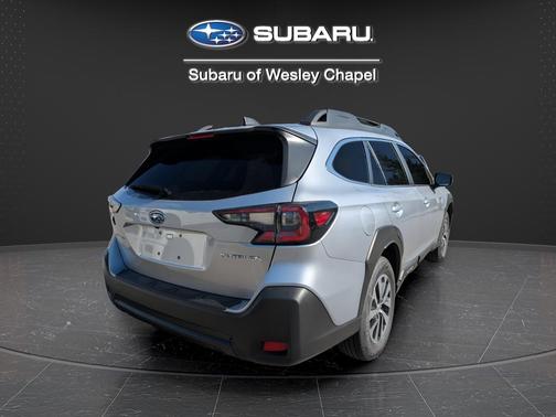 Ice Silver Metallic 2025 Subaru Outback Limited