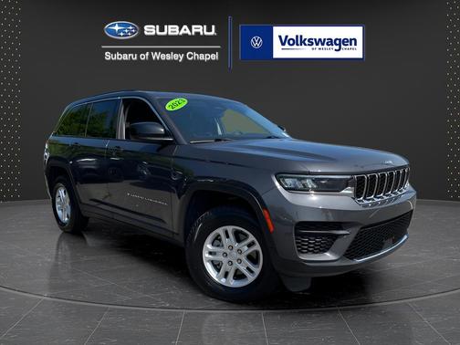 Metallic 2023 Jeep Grand Cherokee Laredo