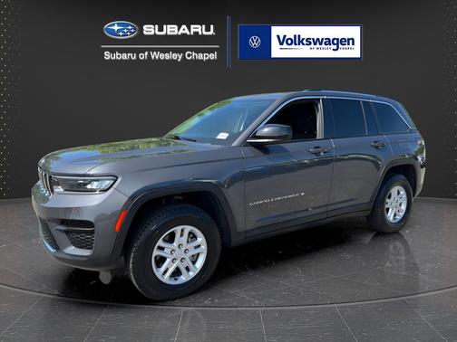 Metallic 2023 Jeep Grand Cherokee Laredo