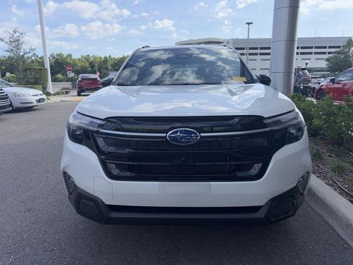 Crystal White Pearl 2025 Subaru Forester Touring