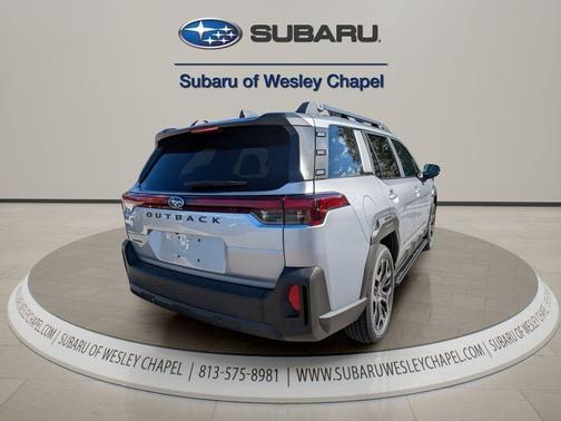 Ice Silver Metallic 2026 Subaru Outback Touring XT