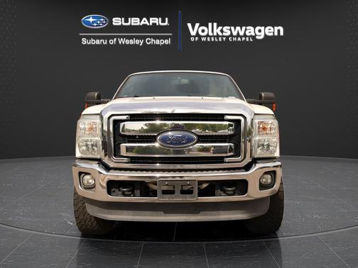 White Platinum Tri-Coat Metallic 2016 Ford F-250 Lariat
