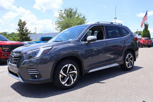 Magnetite Gray Metallic 2023 Subaru Forester Touring