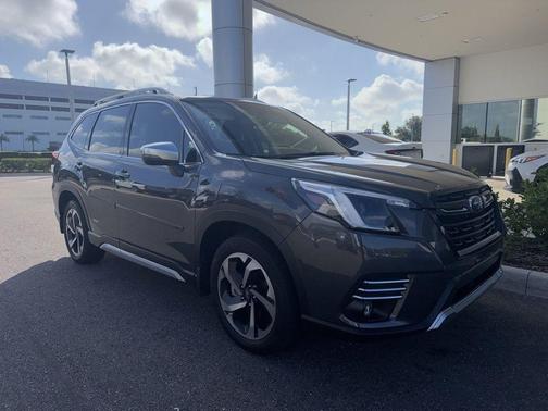 Magnetite Gray Metallic 2023 Subaru Forester Touring