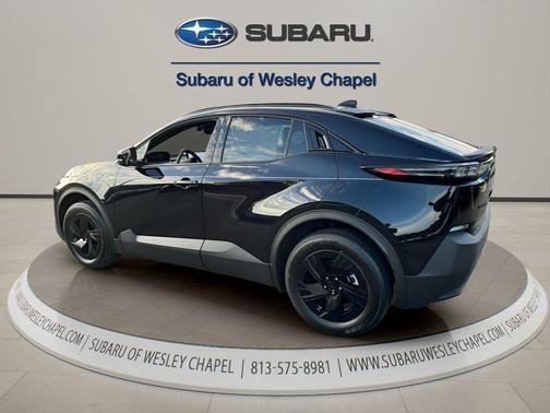 Black 2026 Subaru Uncharted