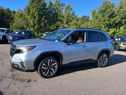 Ice Silver Metallic 2026 Subaru Forester Touring