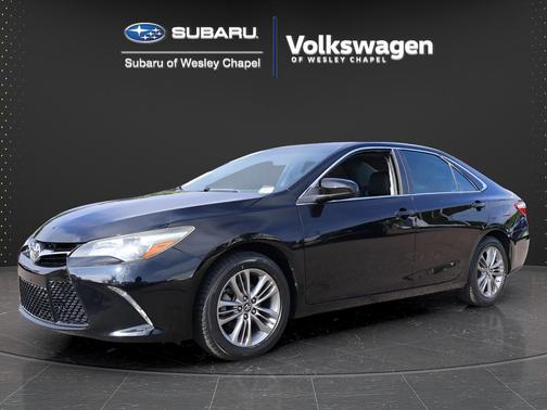 Midnight Black Metallic 2017 Toyota Camry SE